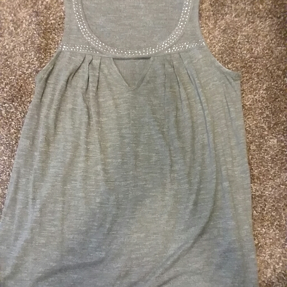 Women's scoop tank top